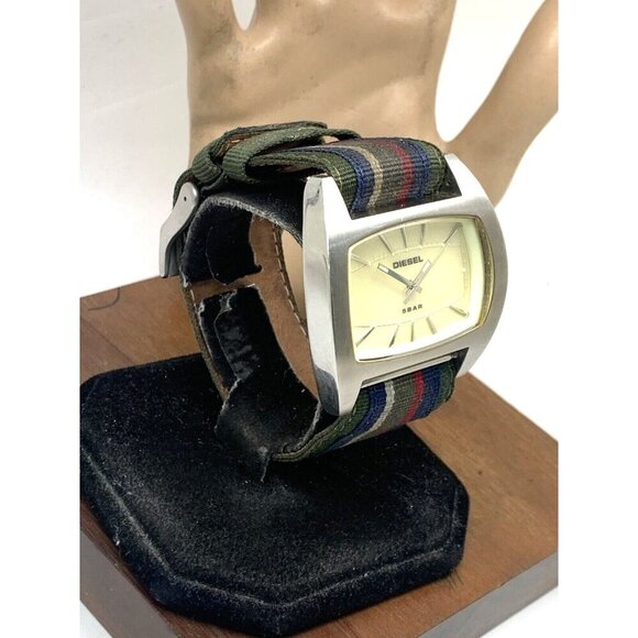 Diesel Men's Watch DZ2060 Quartz Silver Dial Analog Nylon Strap 44mm - Picture 2 of 13